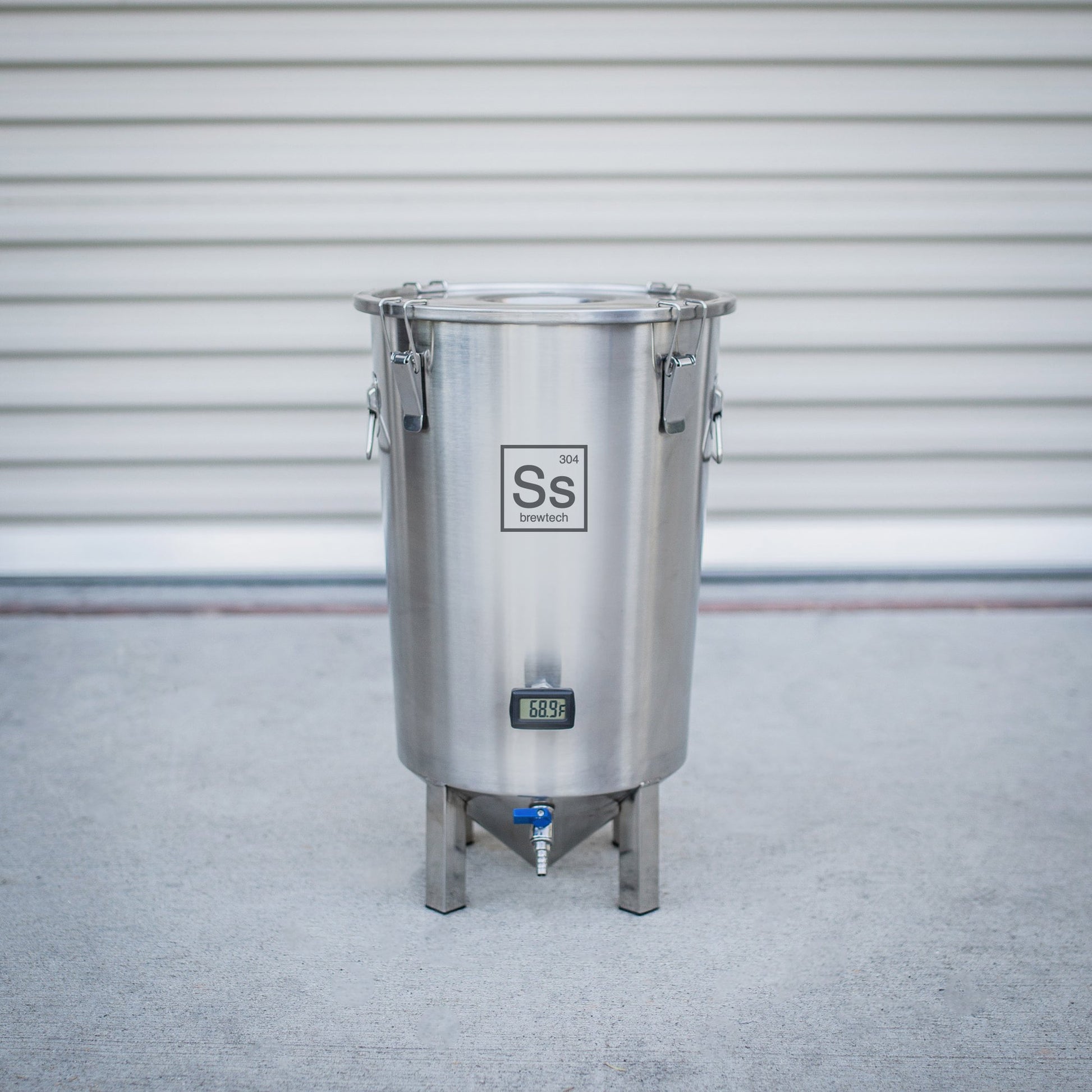 2 Gallon Bucket Fermenter